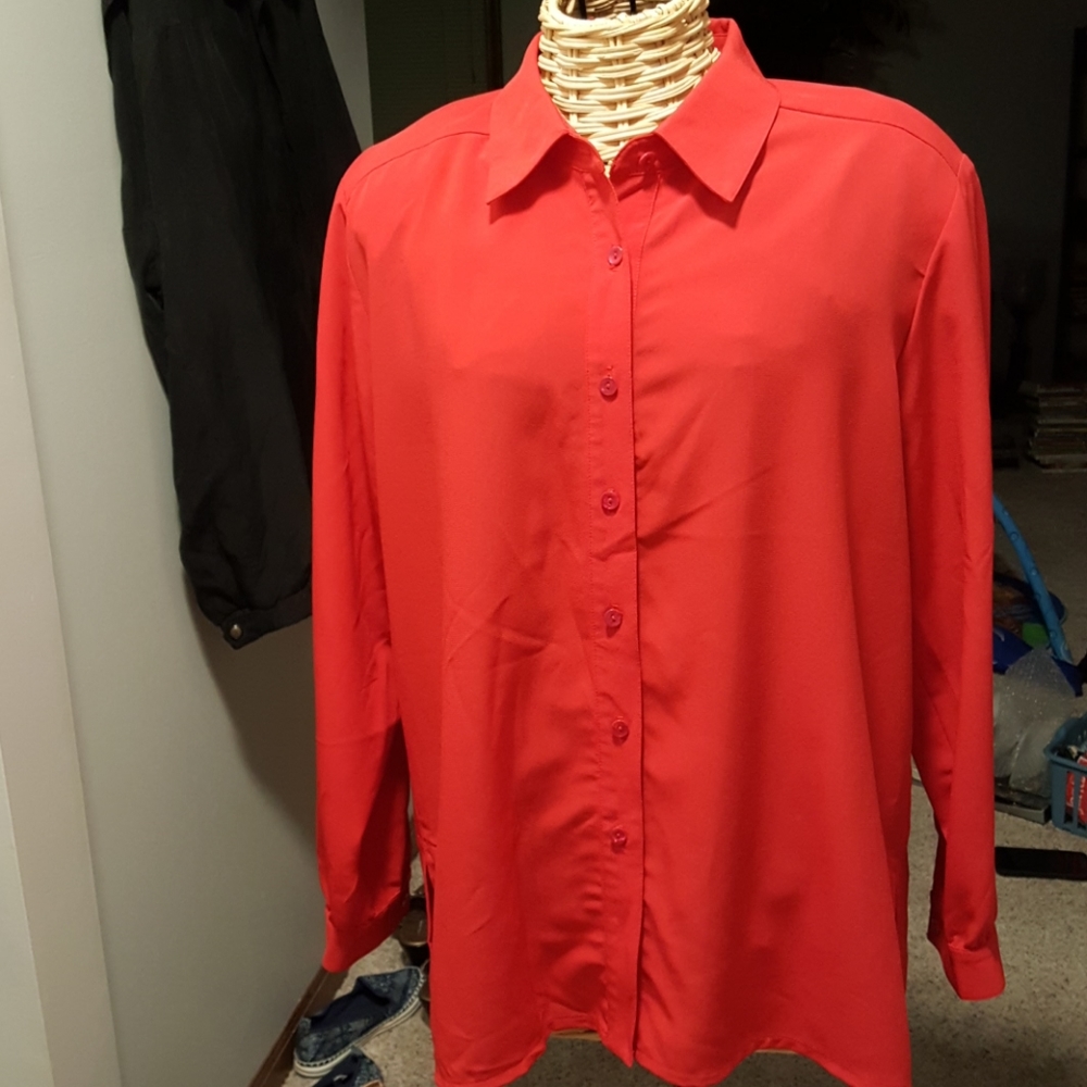 Da-Rue Drapers & Damons Button down blouse